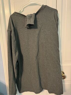 L.L.Bean Men’s Gray Waffle Knit Henley - Size XL. Like New